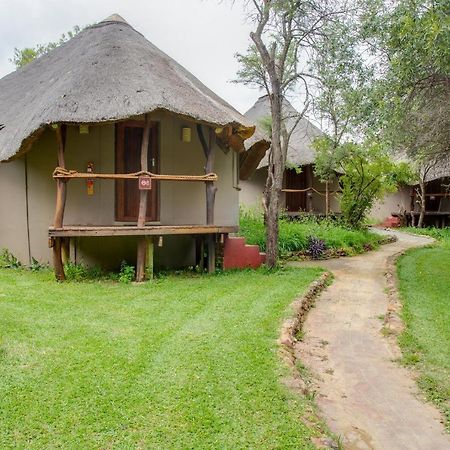 Warthogs Bush Lodge マガリスバーグ エクステリア 写真