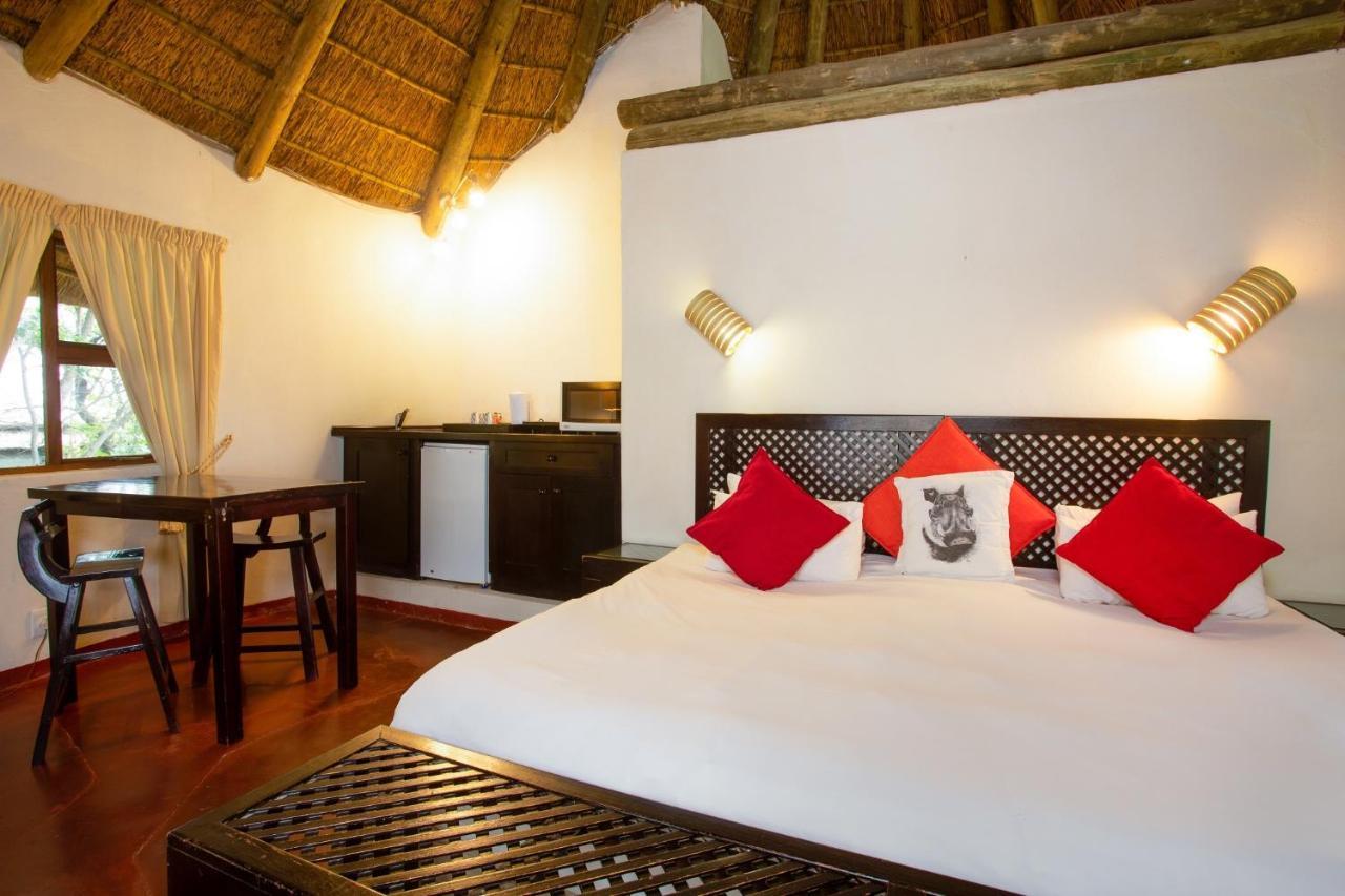 Warthogs Bush Lodge マガリスバーグ エクステリア 写真