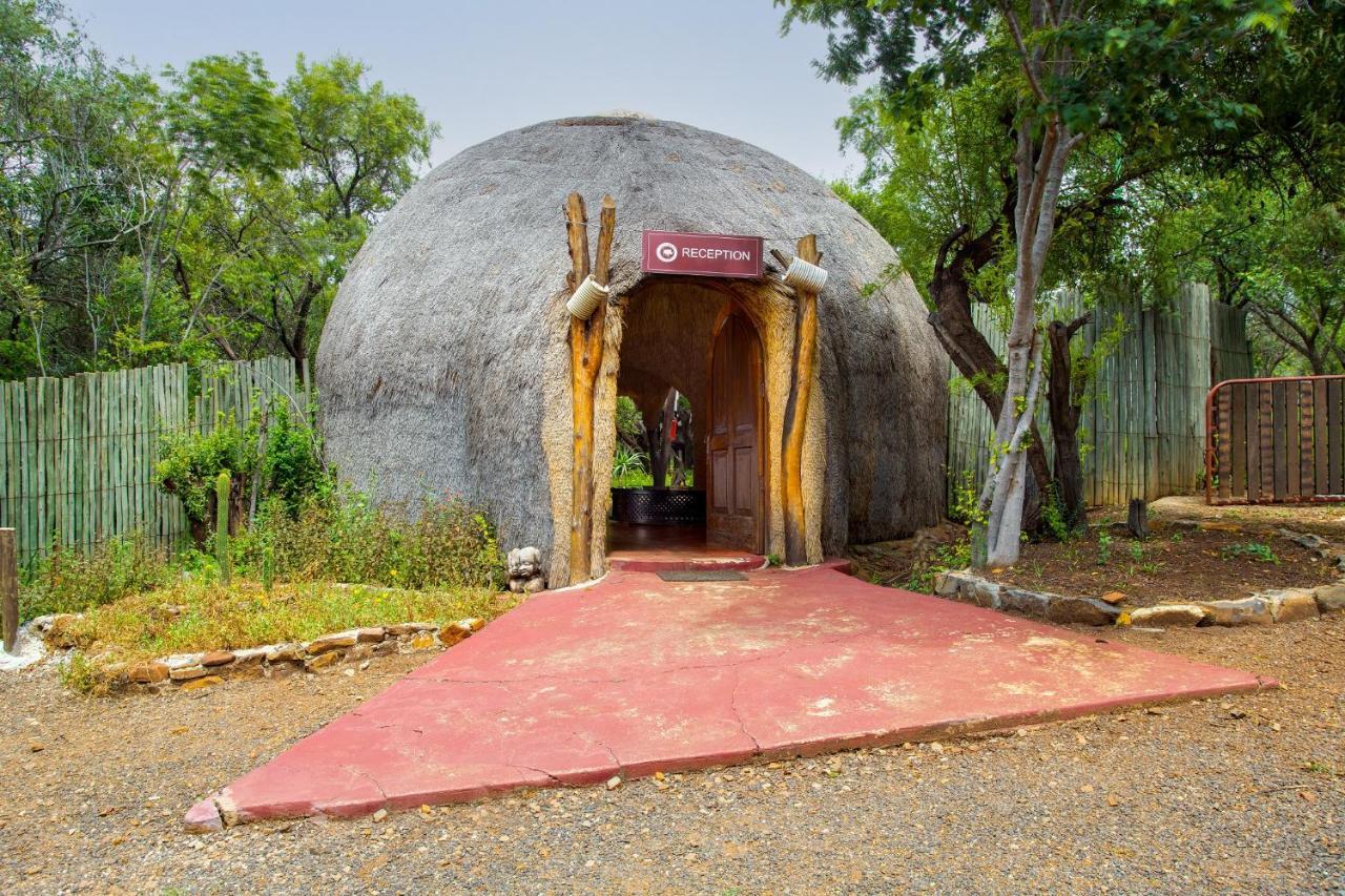 Warthogs Bush Lodge マガリスバーグ エクステリア 写真